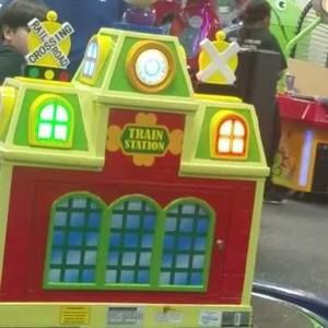 Meet your Posher, Macias